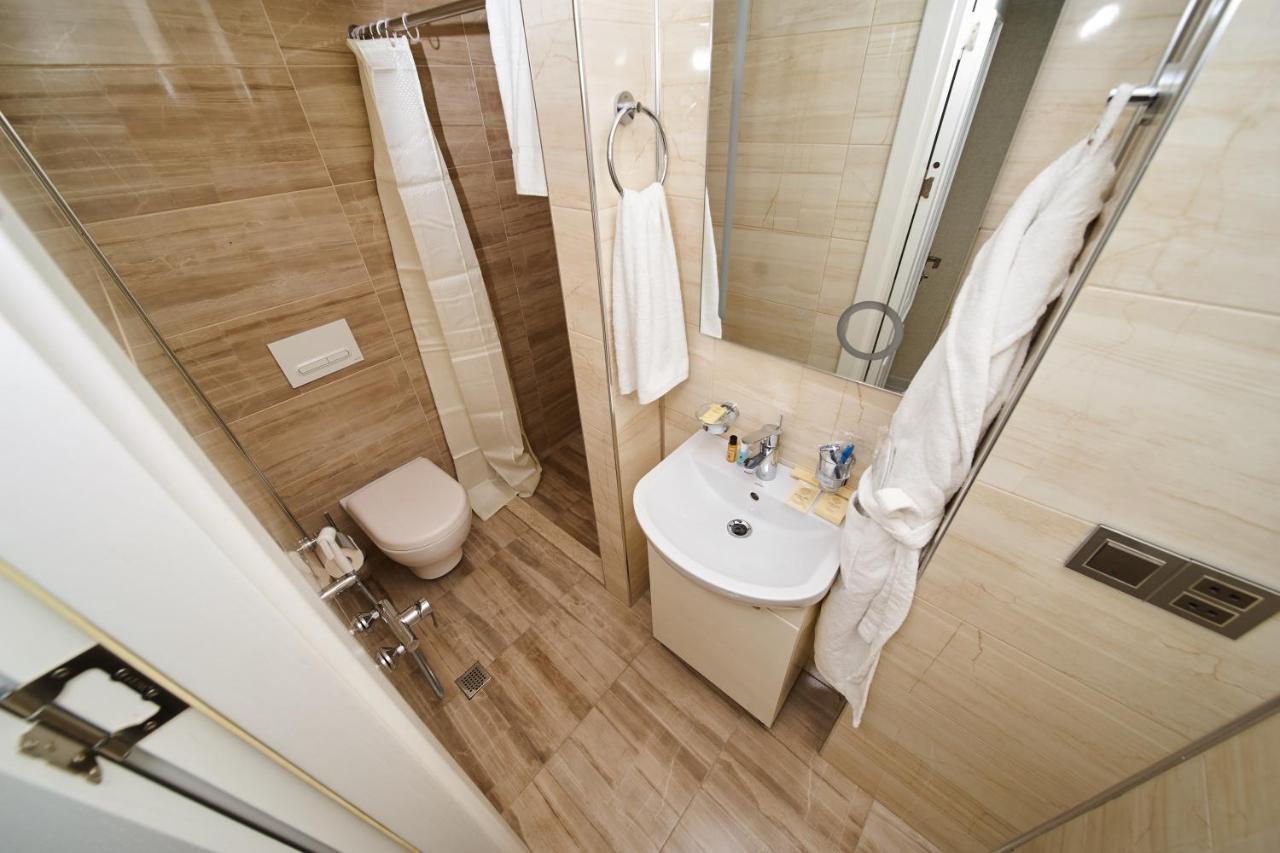Solo Hotel On Nizami Street Baku Exterior photo